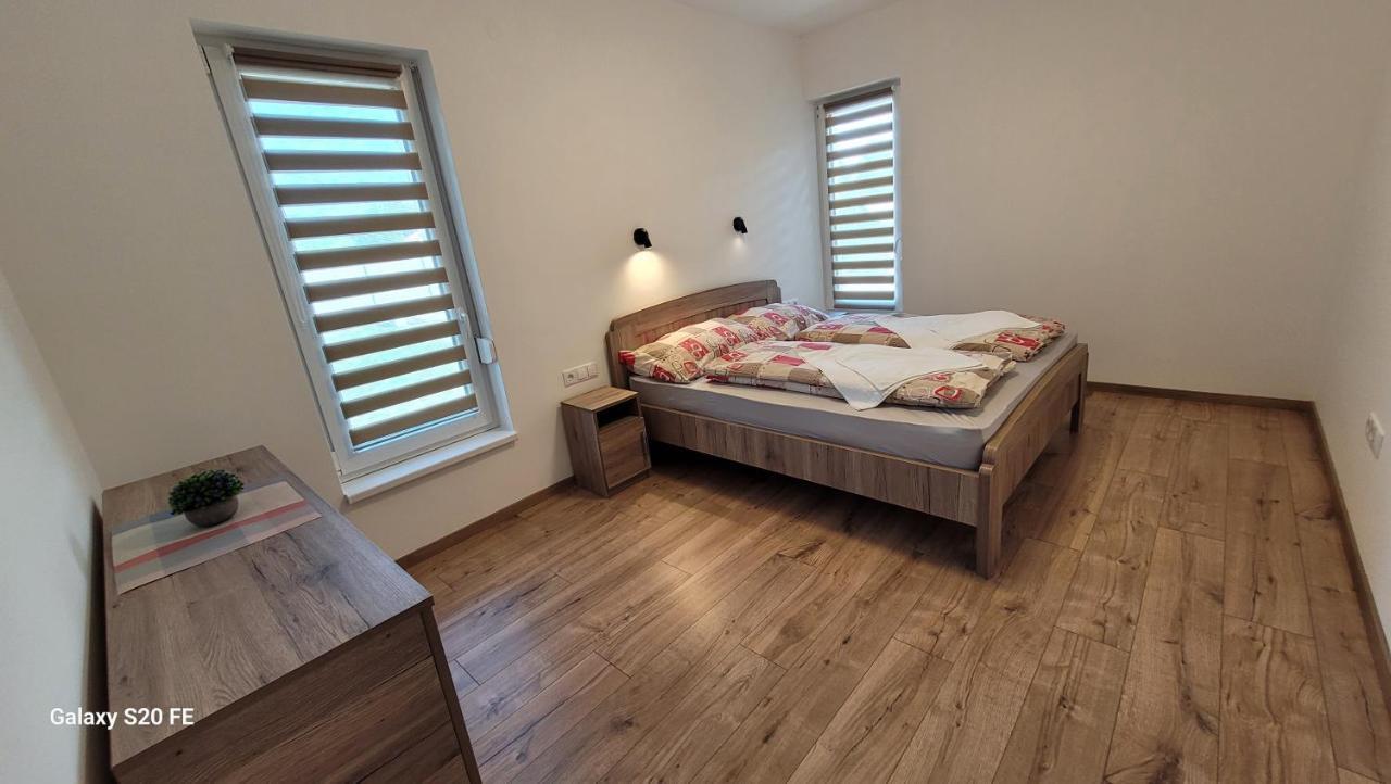 شقة Zea Apartmanhaz بالاتونفينيفيس المظهر الخارجي الصورة