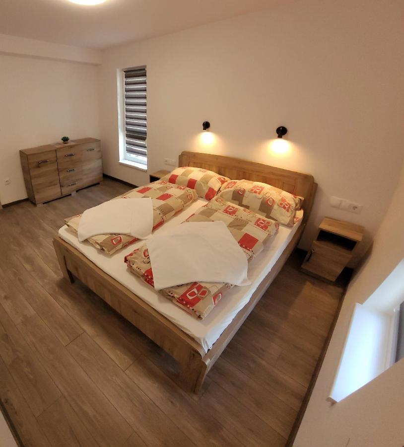 شقة Zea Apartmanhaz بالاتونفينيفيس المظهر الخارجي الصورة