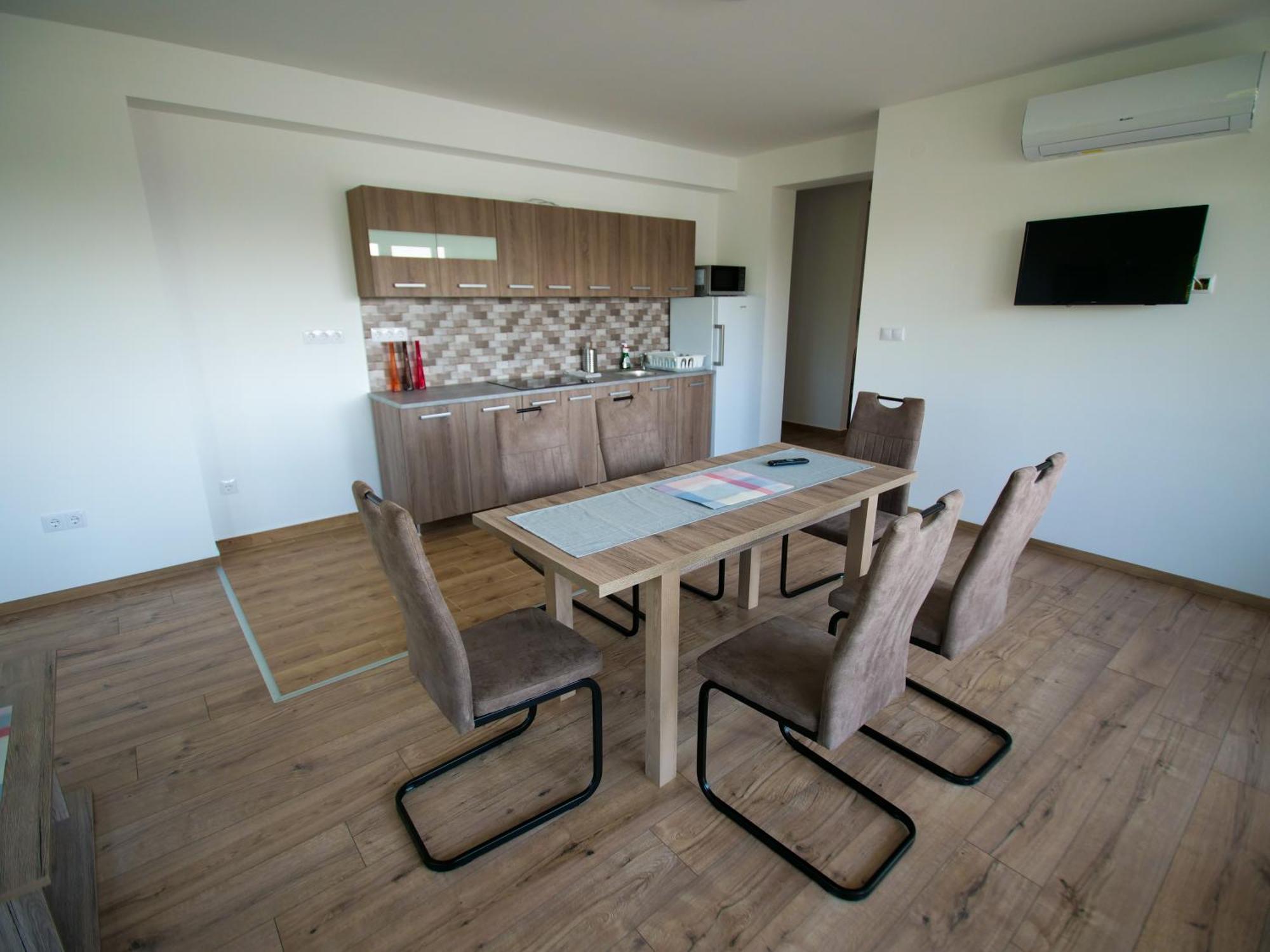 شقة Zea Apartmanhaz بالاتونفينيفيس المظهر الخارجي الصورة