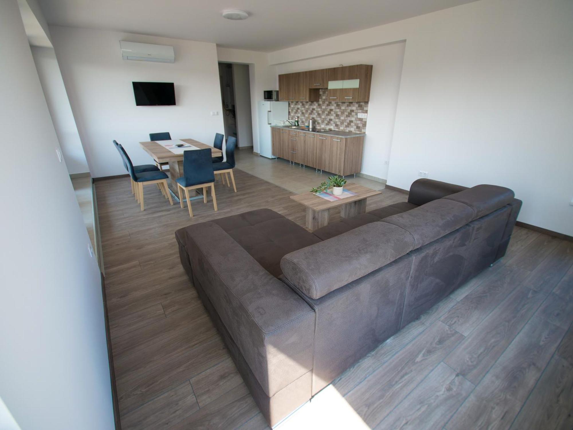 شقة Zea Apartmanhaz بالاتونفينيفيس المظهر الخارجي الصورة