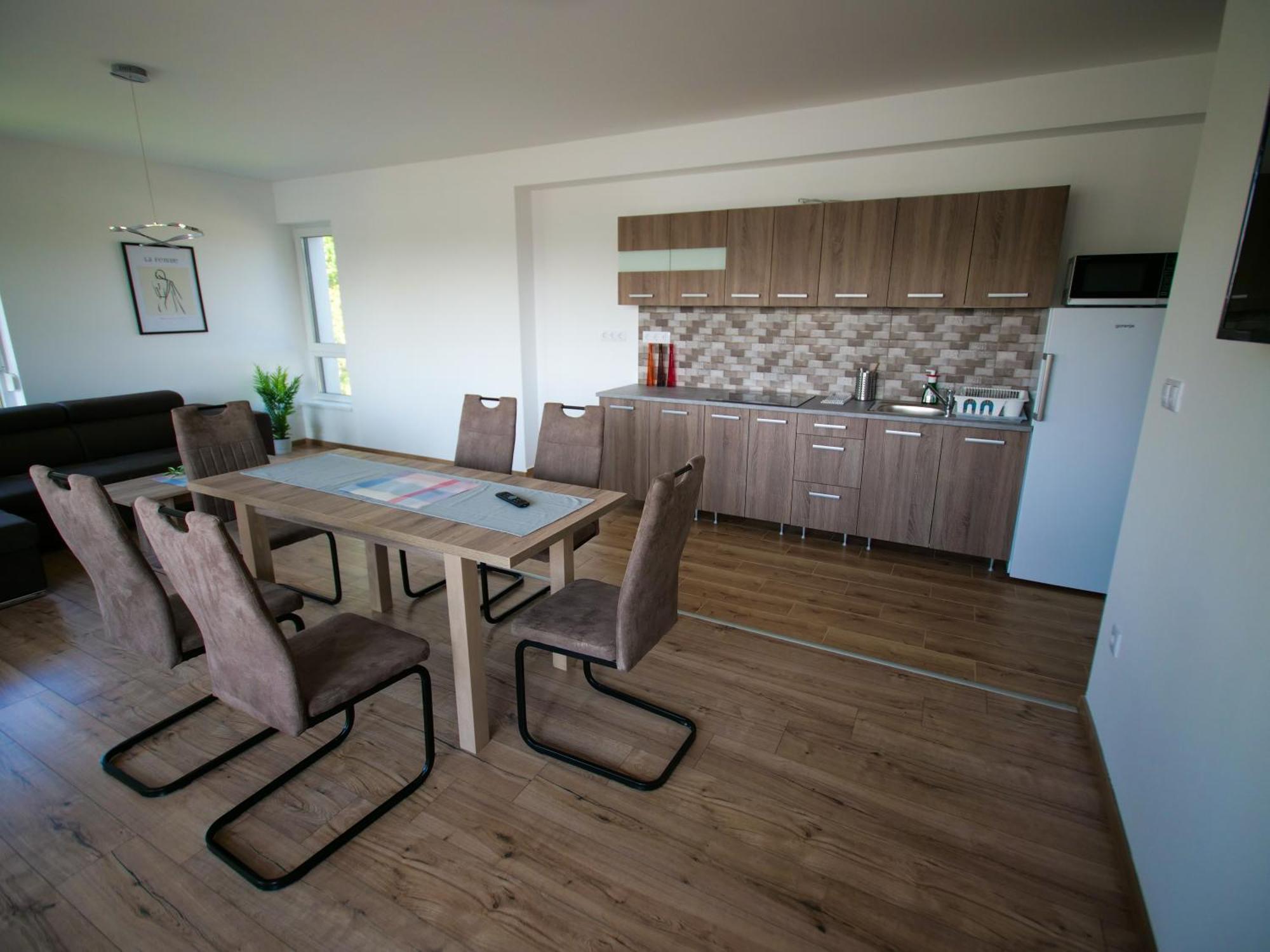 شقة Zea Apartmanhaz بالاتونفينيفيس المظهر الخارجي الصورة