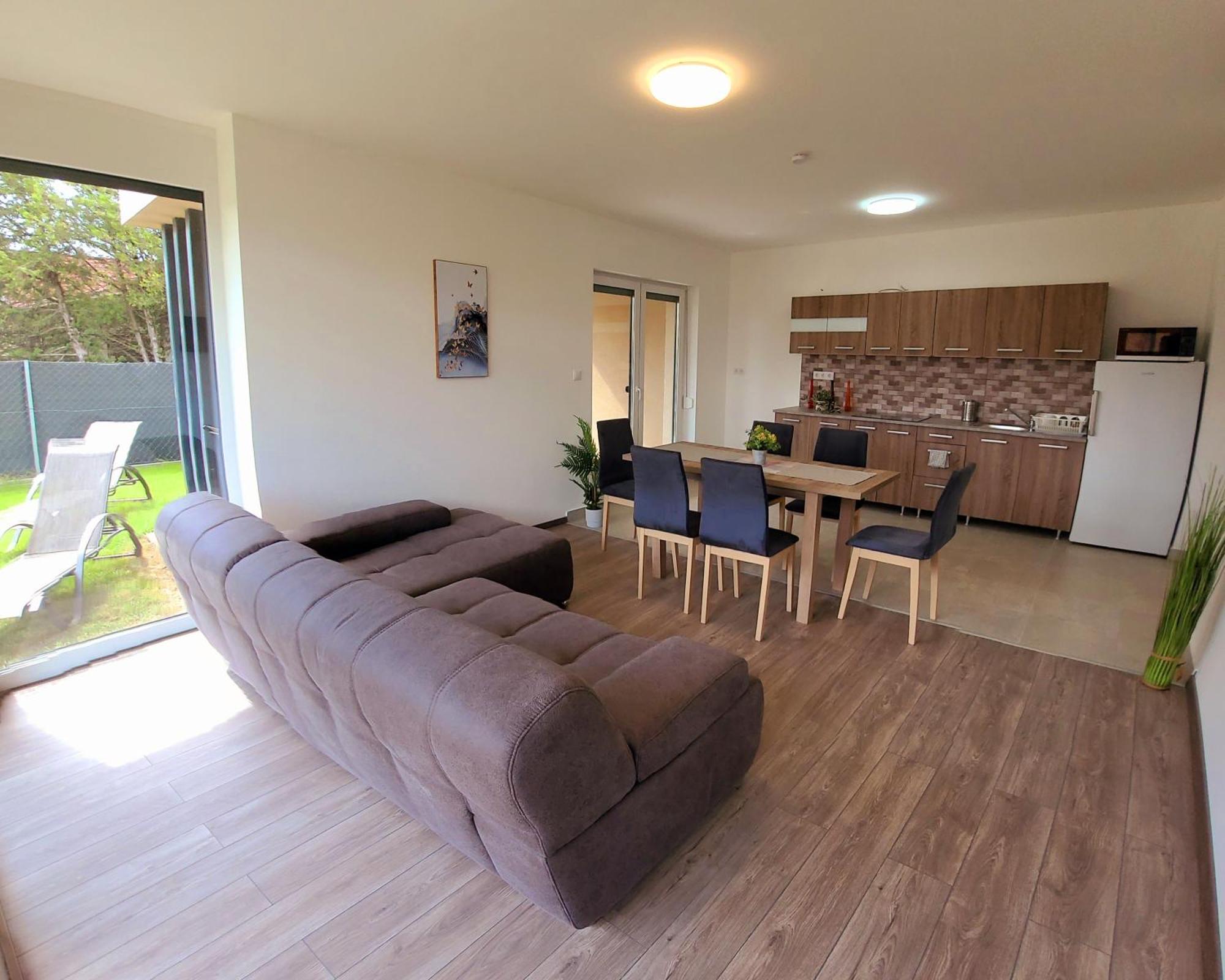 شقة Zea Apartmanhaz بالاتونفينيفيس المظهر الخارجي الصورة